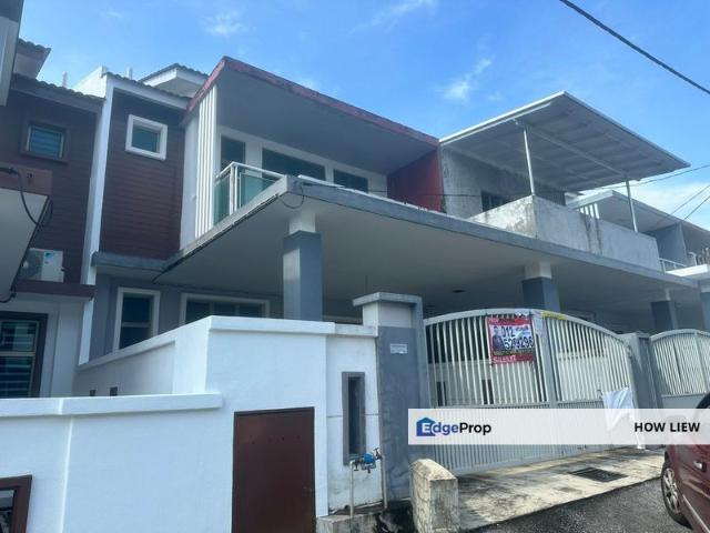 House for sale in Malaka