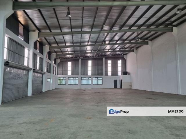 Warehouse for sale in Malaka