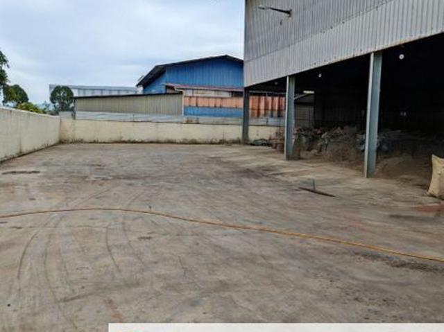 Warehouse for sale in Malaka
