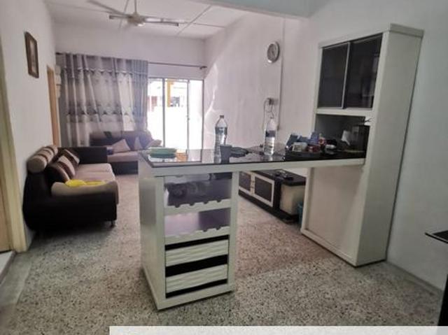 House for rent in Taman Dawn, Seremban