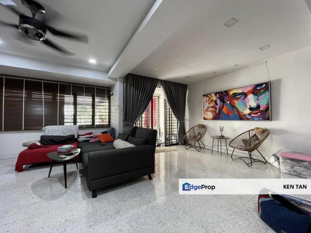 House for sale in Country Heights Damansara, Kuala Lumpur