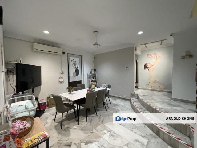 House for sale in Country Heights Damansara, Kuala Lumpur