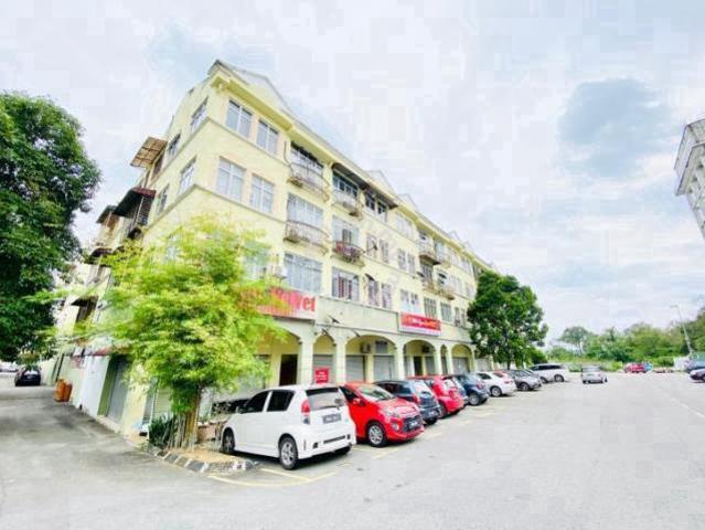 Apartment for sale in Kajang, Langat