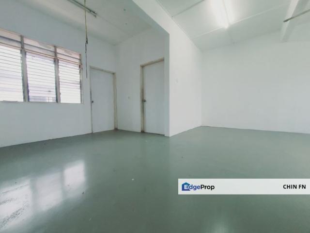 Flat for sale in Malaka