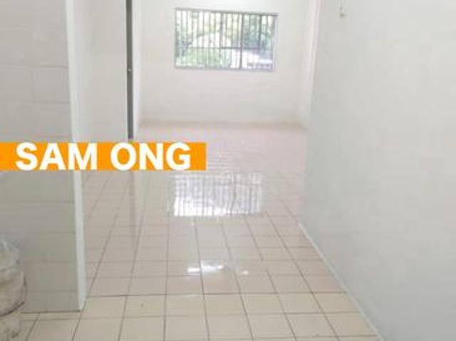 Flat for sale in Mukim 13, Georgetown