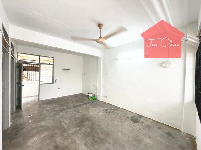 Flat for sale in Mukim 13, Georgetown