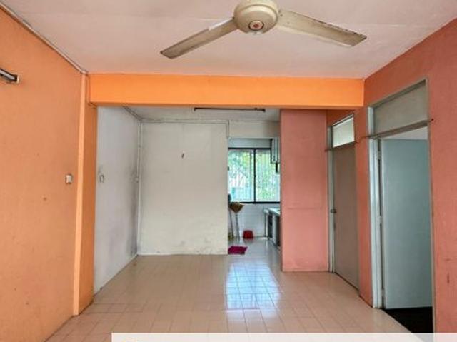 Flat for sale in Mukim 13, Georgetown
