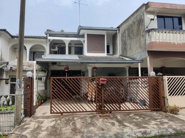 Terraced House for sale in Kluang