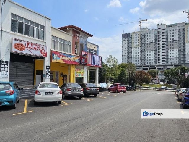 Shop for rent in Kajang, Langat