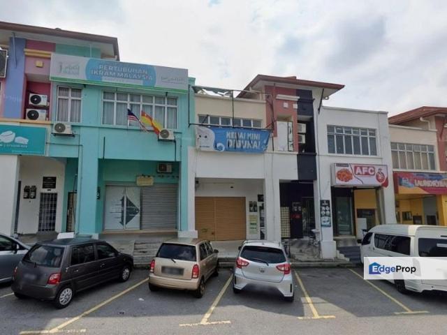 Shop for rent in Kajang, Langat