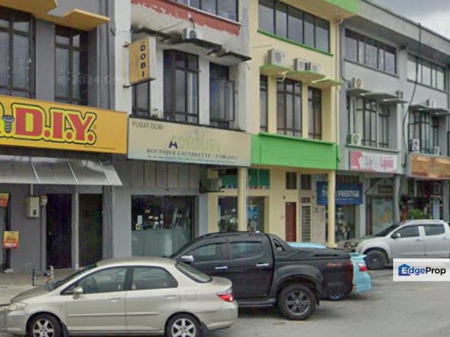 Shop for rent in Petaling, Alam Impian