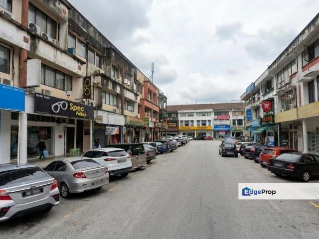 Shop for rent in Shah Alam, Petaling