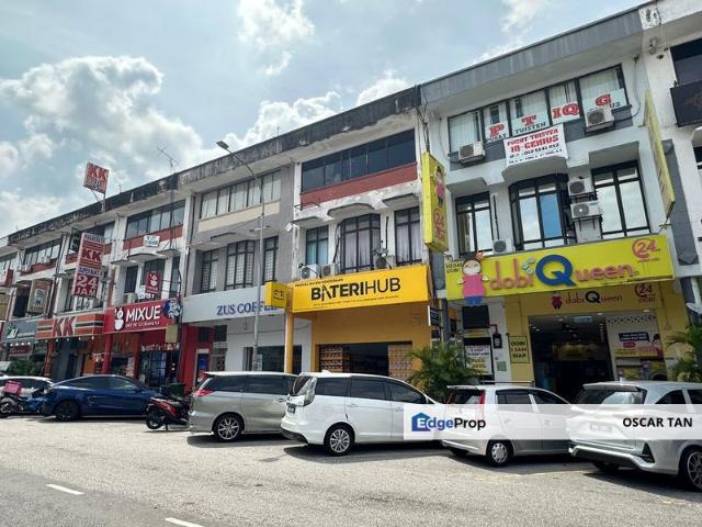 Shop for rent in Petaling, Alam Impian