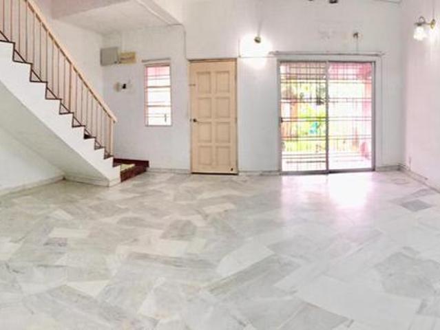 Terraced House for sale