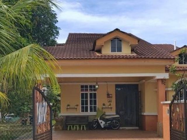 House for sale in Sendayan Village, Negeri Sembilan
