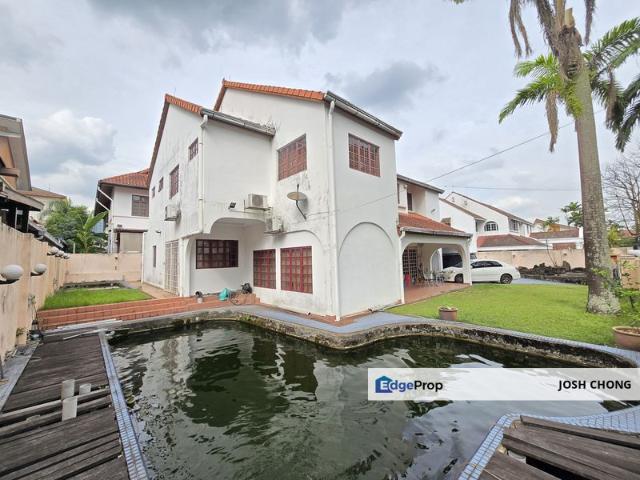 House for sale in Country Heights Damansara, Kuala Lumpur