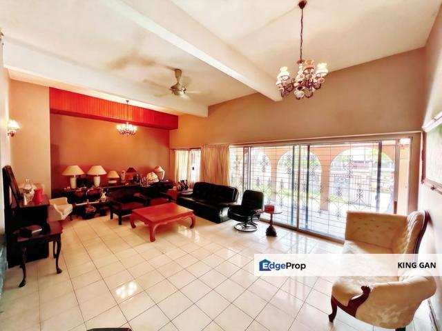 House for sale in Country Heights Damansara, Kuala Lumpur