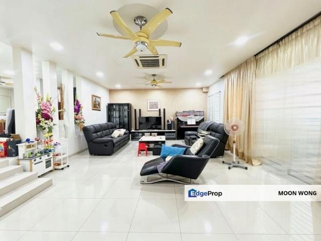 House for sale in Country Heights Damansara, Kuala Lumpur