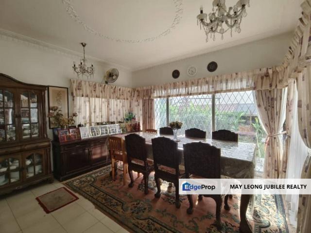 House for sale in Country Heights Damansara, Kuala Lumpur