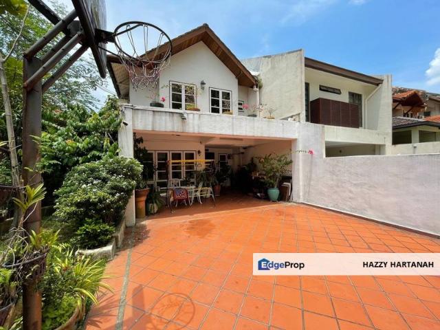 House for sale in Country Heights Damansara, Kuala Lumpur