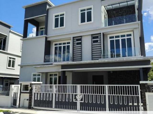 House for sale in Country Heights Damansara, Kuala Lumpur