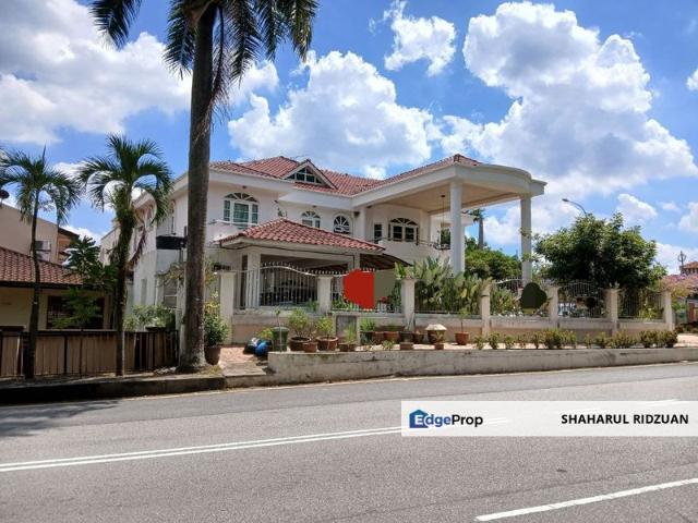 House for sale in Country Heights Damansara, Kuala Lumpur