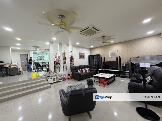 House for sale in Country Heights Damansara, Kuala Lumpur