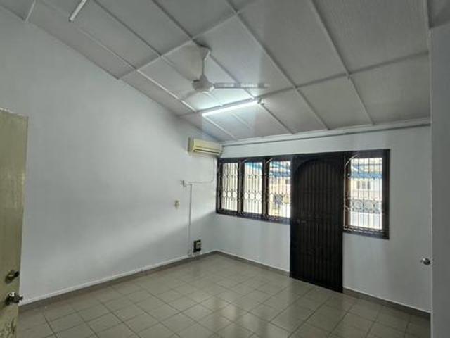Terraced House for rent in Country Heights Damansara, Kuala Lumpur
