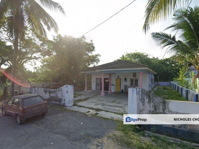 House for sale in Perak Tengah