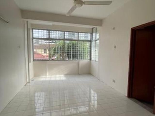 Terraced House for sale in Barat Daya, George Town