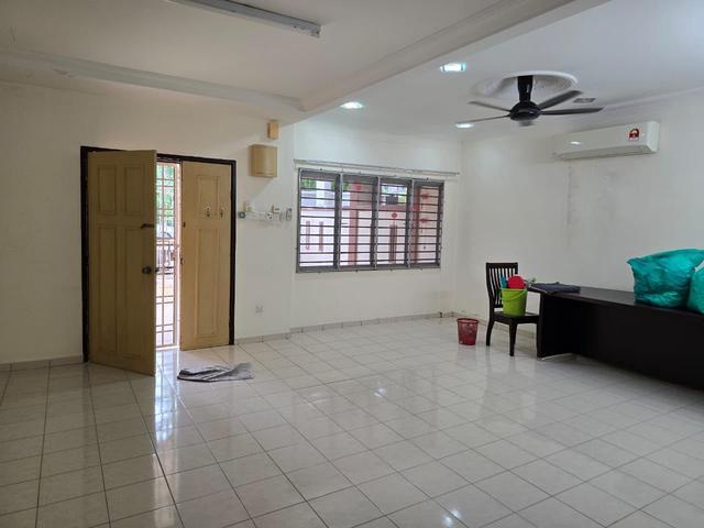 Terraced House for rent in Ampang, Kuala Lumpur