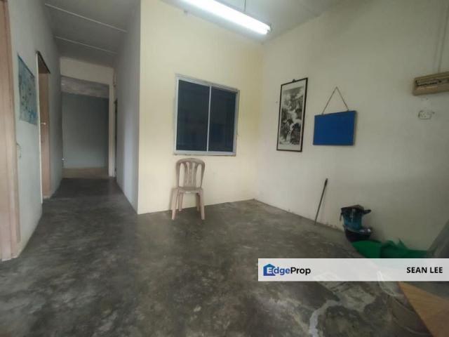 Shop for rent in Bukit Ledang, Johor