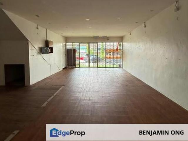 Shop for rent in Bukit Ledang, Johor