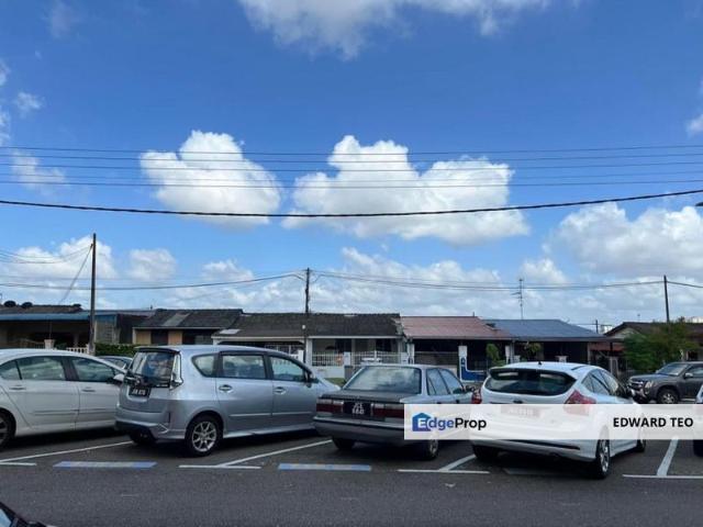 Shop for rent in Bukit Ledang, Johor