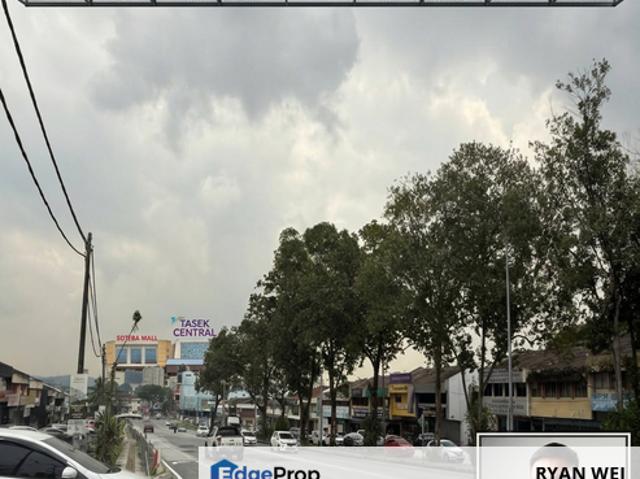 Shop for sale in Bukit Ledang, Johor