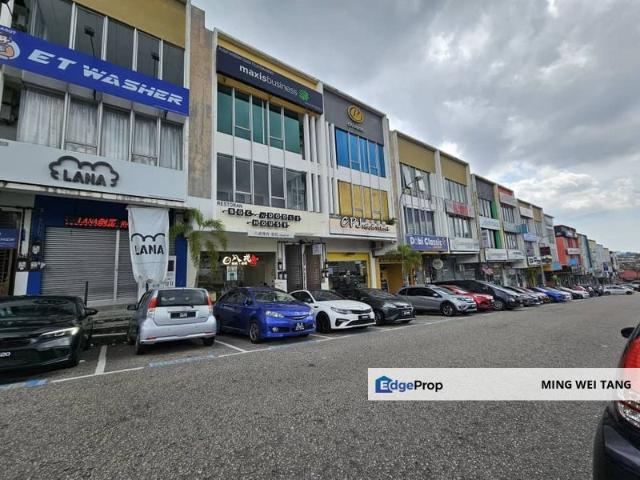 Shop for rent in Bukit Ledang, Johor