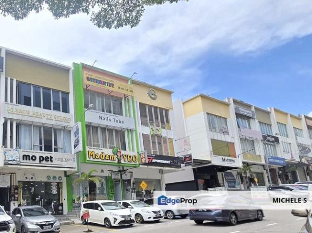 Shop for rent in Bukit Ledang, Johor