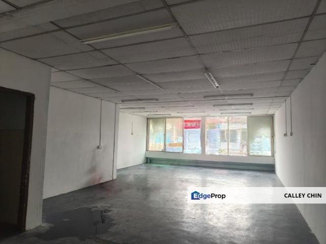 Shop for rent in Bukit Ledang, Johor