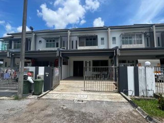 Terraced House for sale in Kuching