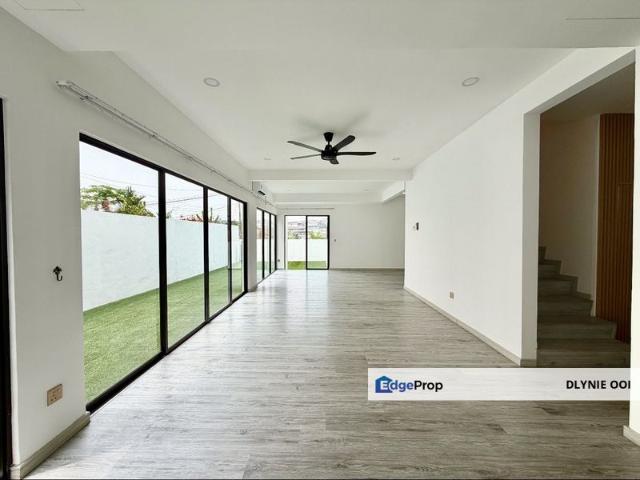 House for sale in Country Heights Damansara, Kuala Lumpur