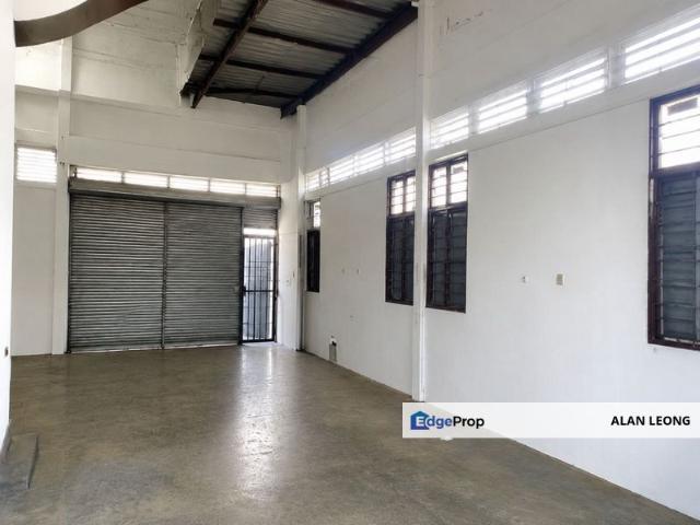 Warehouse for rent in Bukit Ledang, Johor