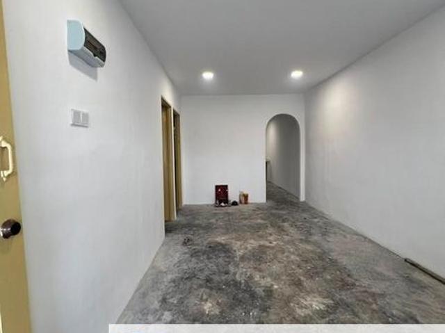 House for sale in Taman Universiti, Iskandar Puteri