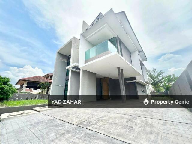Bungalow for sale in Kajang, Langat