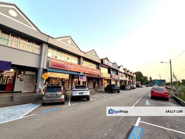 Shop for rent in Bukit Ledang, Johor