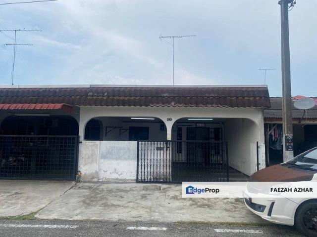 House for sale in Batu Pahat, Johor