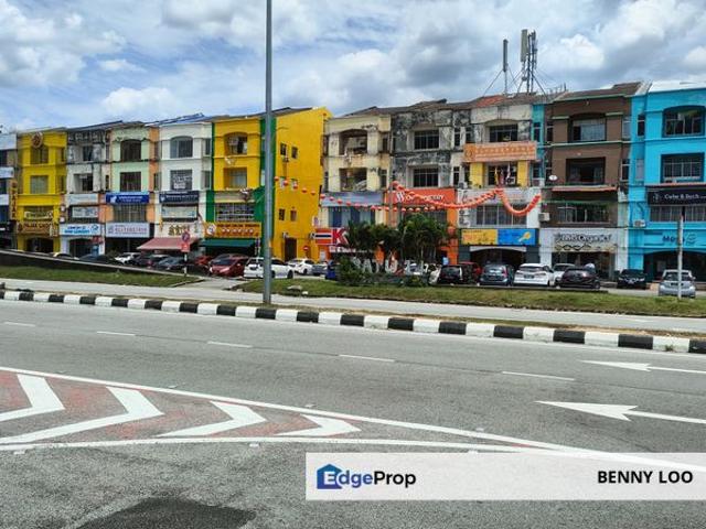 Shop for sale in Petaling, Subang Jaya