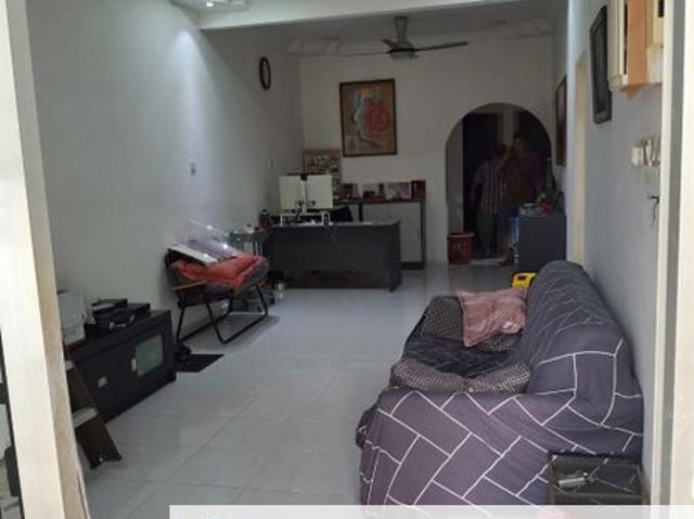 House for sale in Pekan Nanas, Johor