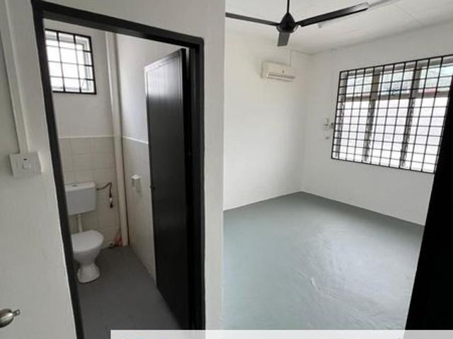 House for sale in Pekan Nanas, Johor
