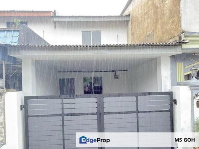 House for sale in Pekan Nanas, Johor