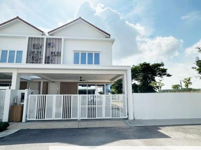 House for sale in Wellesley, Penang